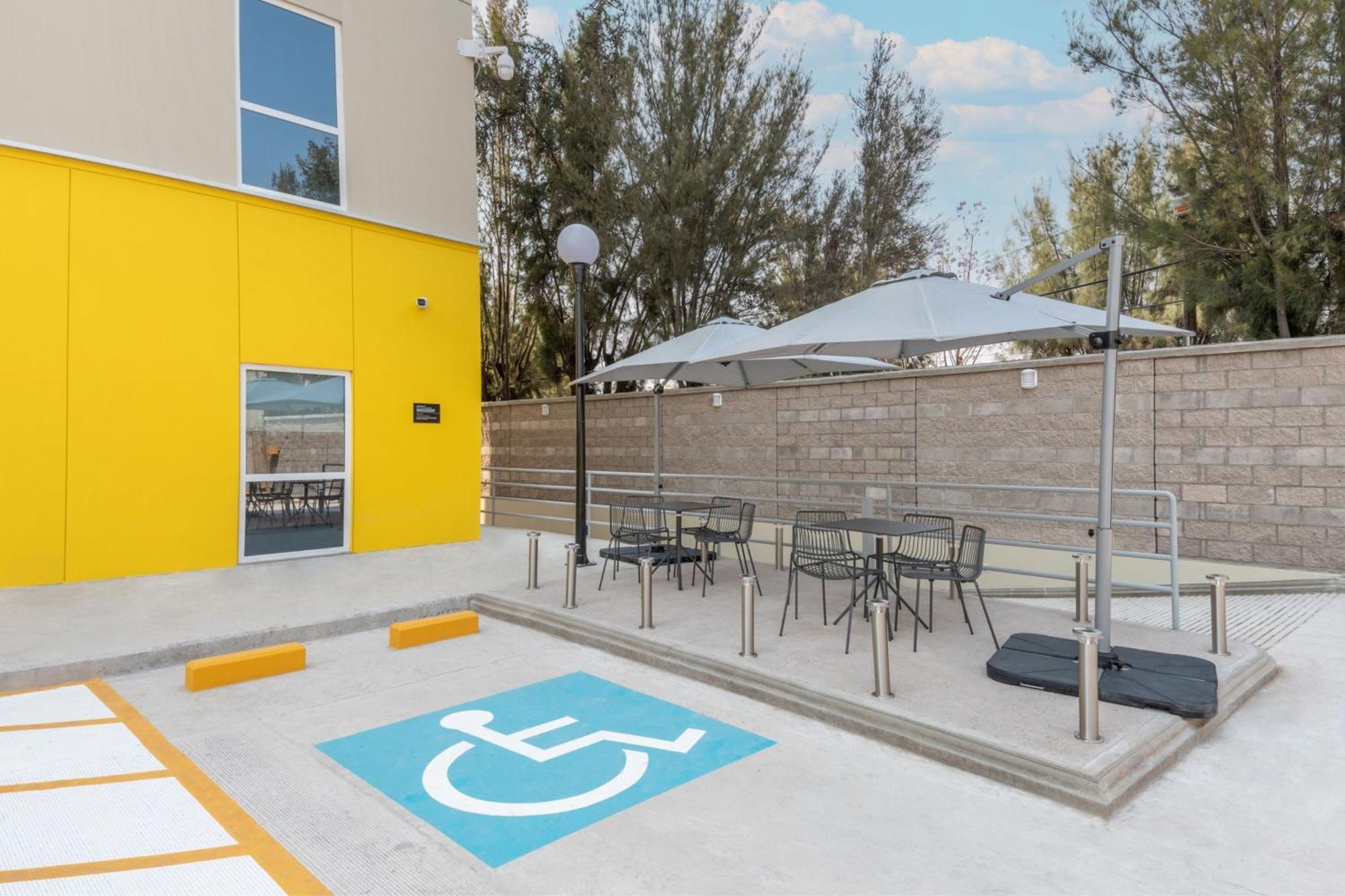 City Express By Marriott Lagos De Moreno Exterior photo