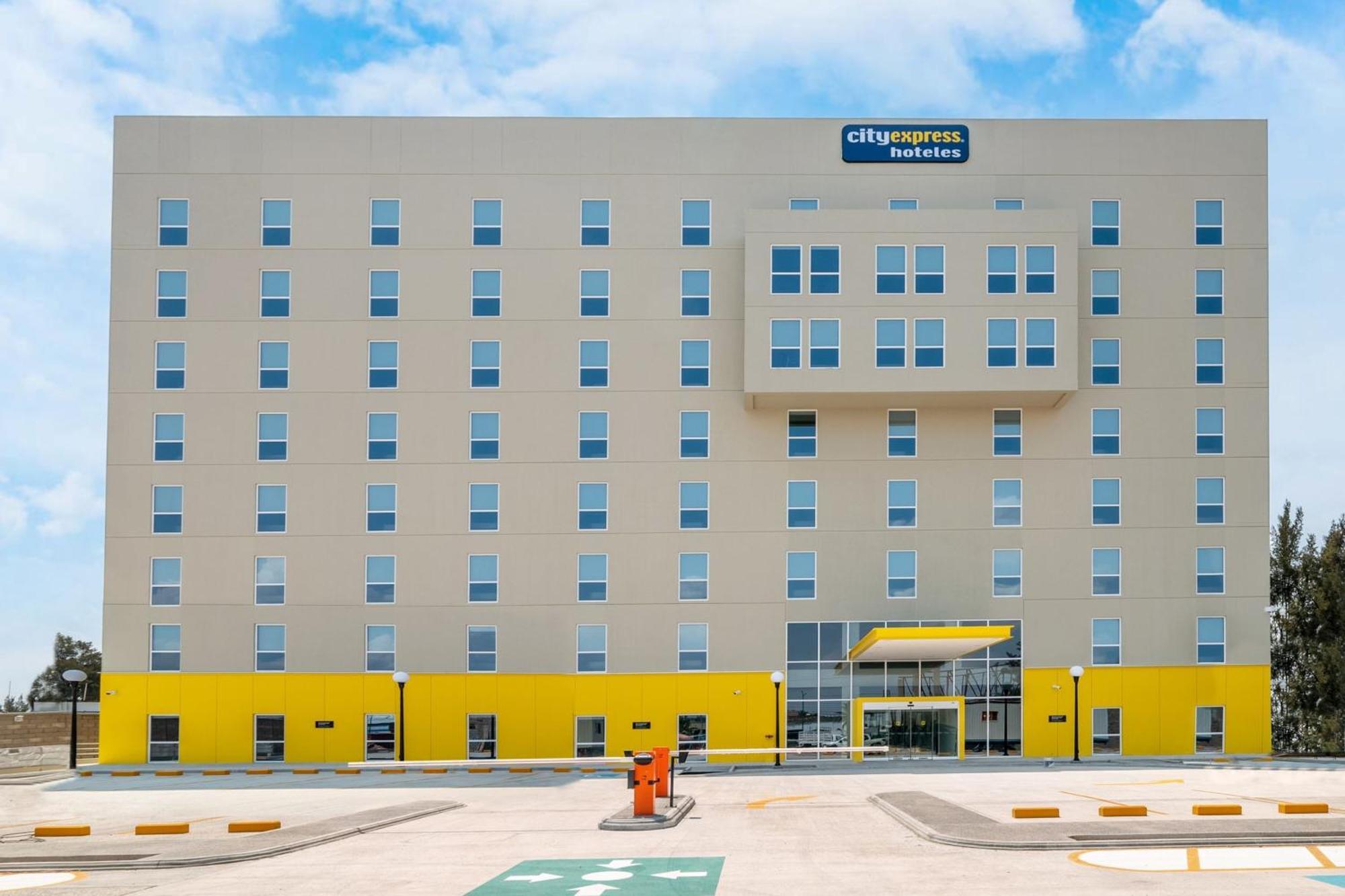 City Express By Marriott Lagos De Moreno Exterior photo